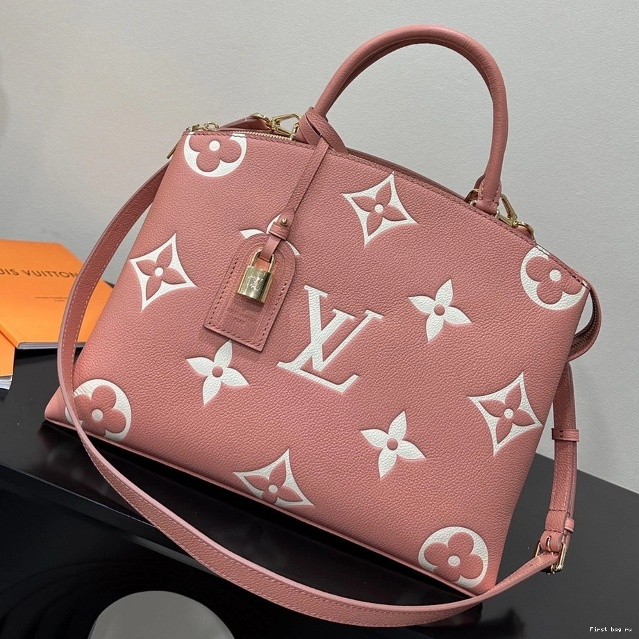 Frstbag ru LOUIS GRAND PALAIS VUITTON 0801